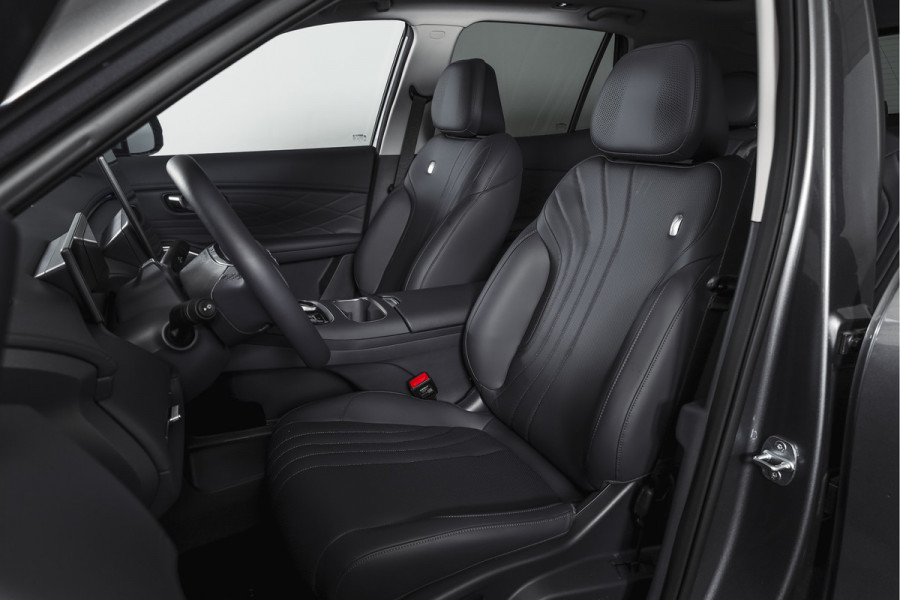 GEELY Starray EM-i 1.5 Max+ PHEV | 136km Elektrisch | S/K-Panodak | 360 Camera | NAV+App. Connect | V2L | Warmtepomp | HUD | Stoelverwarming & verkoeling | Memory | Elek. klep | Flyme | LM 19" | 7263