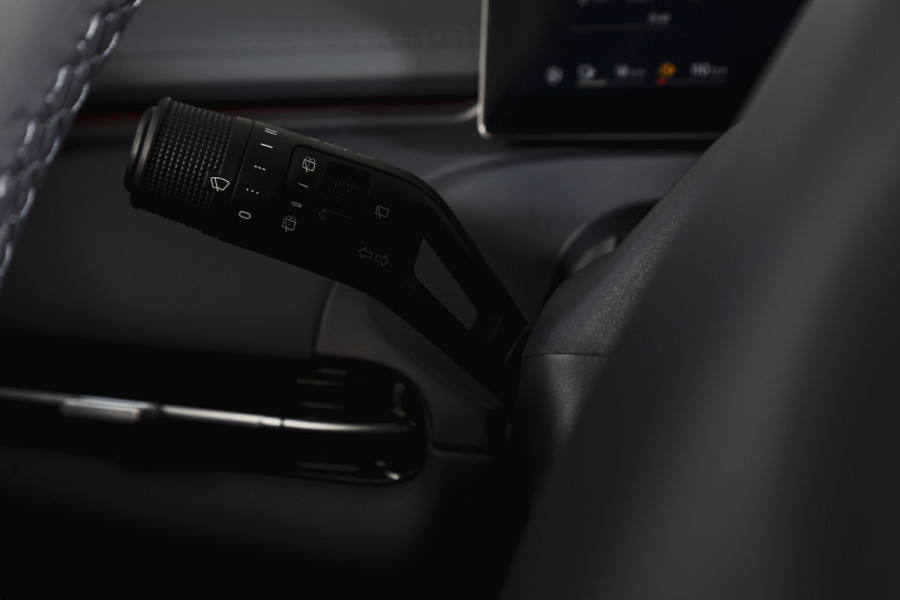 GEELY Starray EM-i 1.5 Max+ PHEV | 136km Elektrisch | S/K-Panodak | 360 Camera | NAV+App. Connect | V2L | Warmtepomp | HUD | Stoelverwarming & verkoeling | Memory | Elek. klep | Flyme | LM 19" | 7263