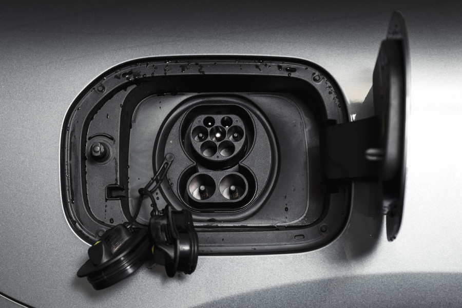GEELY Starray EM-i 1.5 Max+ PHEV | 136km Elektrisch | S/K-Panodak | 360 Camera | NAV+App. Connect | V2L | Warmtepomp | HUD | Stoelverwarming & verkoeling | Memory | Elek. klep | Flyme | LM 19" | 7263