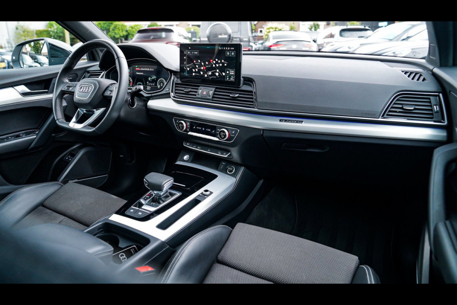 Audi Q5 Sportback 55 TFSI e S edition | Panorama | Massage | Trekhaak | Luchtvering | Bang & Olufsen | S-line | RS vlak stuur |