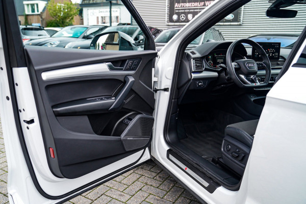 Audi Q5 Sportback 55 TFSI e S edition | Panorama | Massage | Trekhaak | Luchtvering | Bang & Olufsen | S-line | RS vlak stuur |