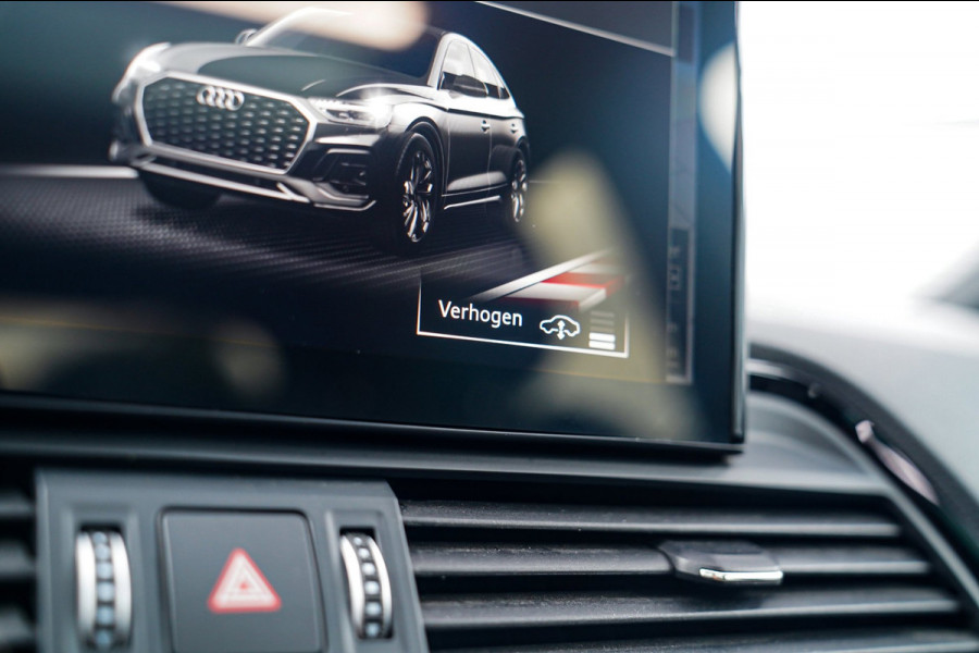 Audi Q5 Sportback 55 TFSI e S edition | Panorama | Massage | Trekhaak | Luchtvering | Bang & Olufsen | S-line | RS vlak stuur |