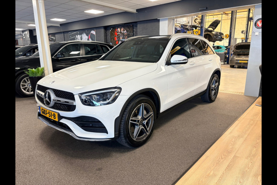 Mercedes-Benz GLC 200 4MATIC Premium Plus / AMG / pano / navi / camera / sfeer verlichting