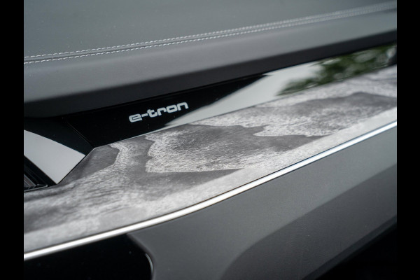 Audi e-tron 55 quattro 408pk S edition 95 kWh | Fabrieksgarantie 01-2028 | Nightvision | 360 Camera