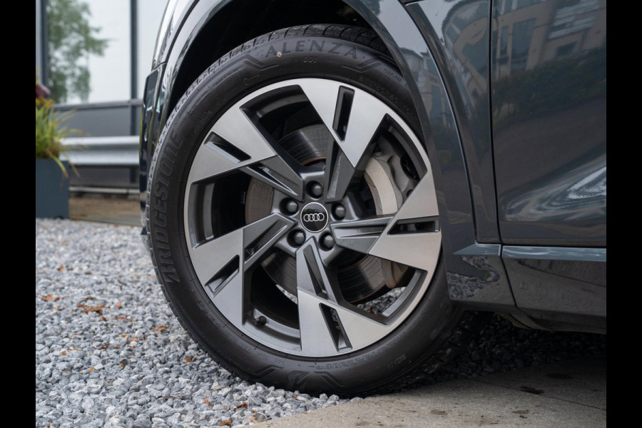 Audi e-tron 55 quattro 408pk S edition 95 kWh | Fabrieksgarantie 01-2028 | Nightvision | 360 Camera
