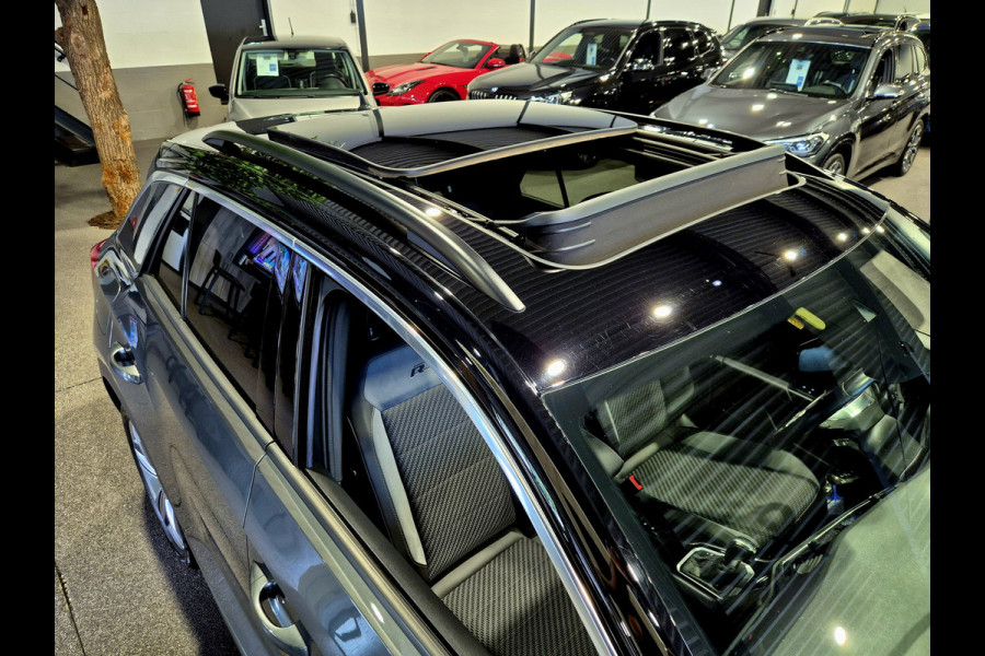 Volkswagen T-Roc 1.5 TSI Sport Business R Panorama | Camera | LED | Trekhaak | Zeer nette auto