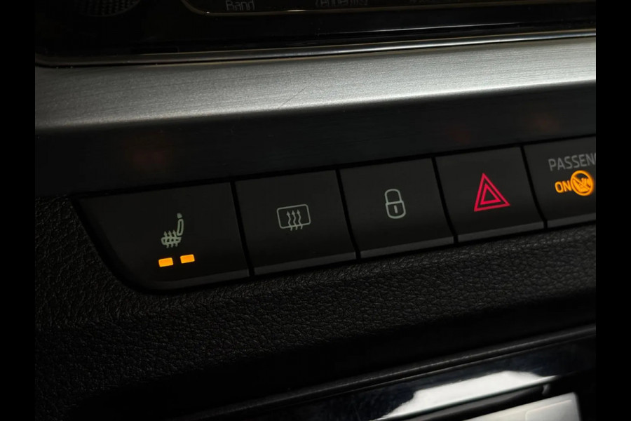 Škoda Fabia 1.0 TSI Drive(Goed OndH, StoelV, Parkeersensoren, Trekhaak, DAB-Tuner, Carplay(voorbereid), Climate Con, Etc)