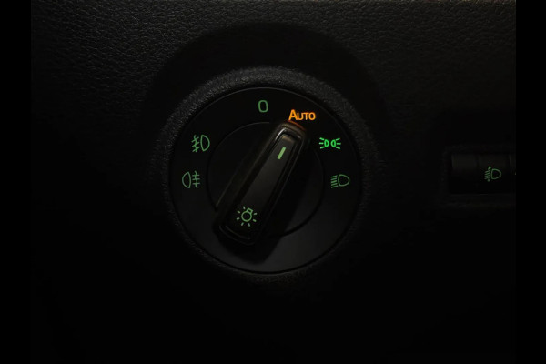 Škoda Fabia 1.0 TSI Drive(Goed OndH, StoelV, Parkeersensoren, Trekhaak, DAB-Tuner, Carplay(voorbereid), Climate Con, Etc)