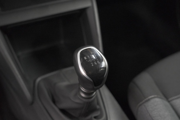 Citroën C4 Puretech 100 Feel | Cruise Control | Parkeersensoren | Airco