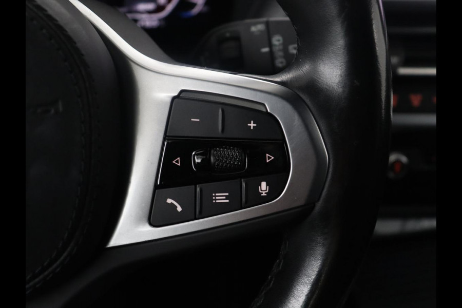 BMW iX3 Executive 80 kWh M-Sport | SOH 94.4% | Panoramadak | Leder | Adaptive cruise | Trekhaak | Carplay | Sfeerverlichting | Memory | Stuur/stoelverwarming | Camera | Park assist |