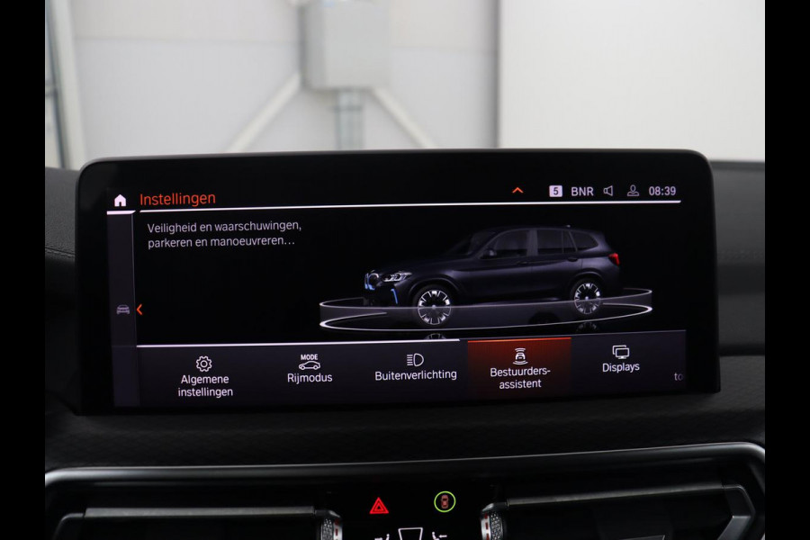 BMW iX3 Executive 80 kWh M-Sport | SOH 94.4% | Panoramadak | Leder | Adaptive cruise | Trekhaak | Carplay | Sfeerverlichting | Memory | Stuur/stoelverwarming | Camera | Park assist |