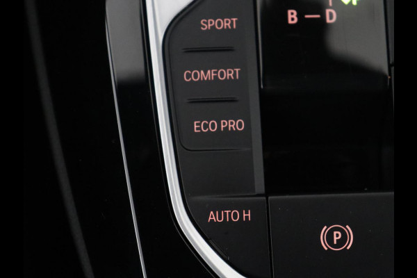 BMW iX3 Executive 80 kWh M-Sport | SOH 94.4% | Panoramadak | Leder | Adaptive cruise | Trekhaak | Carplay | Sfeerverlichting | Memory | Stuur/stoelverwarming | Camera | Park assist |