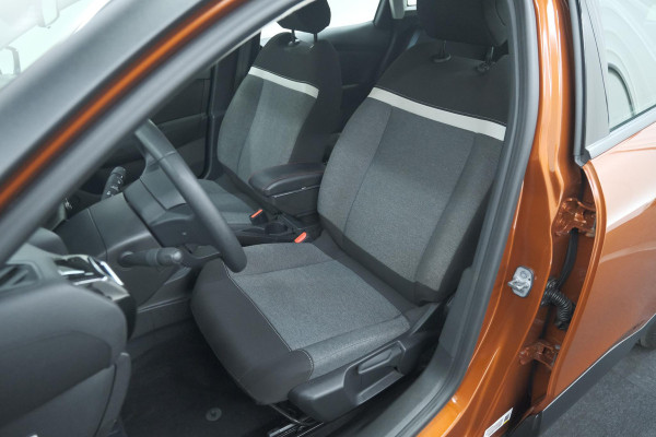 Citroën C4 Puretech 100 Feel | Cruise Control | Parkeersensoren | Airco