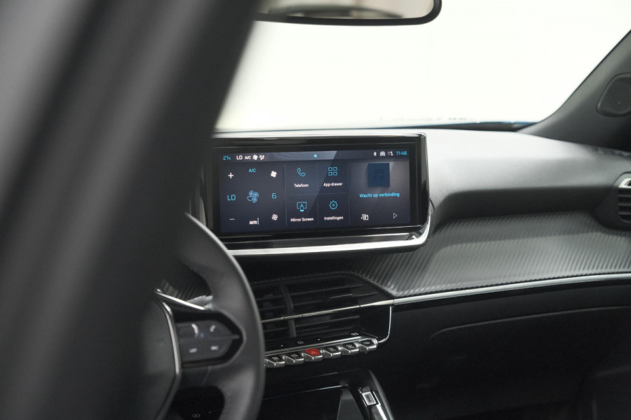 Peugeot e-2008 EV Allure Avantage 54 kWh | 97,8% SOH | 11 KW Lader | Apple Carplay | Parkeersensoren