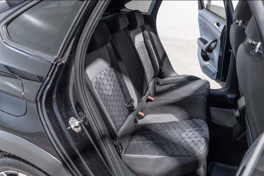 Volkswagen Taigo 1.5 TSI R-Line DSG PANO PDC Keyless