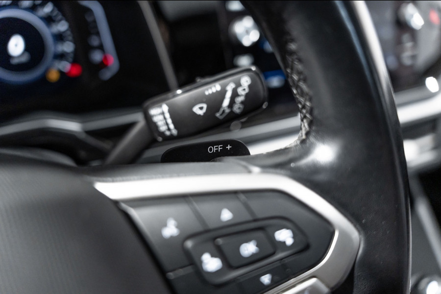 Volkswagen Taigo 1.5 TSI R-Line DSG PANO PDC Keyless