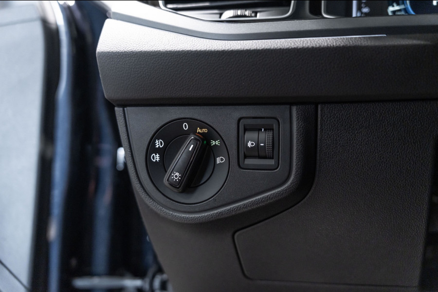 Volkswagen Taigo 1.5 TSI R-Line DSG PANO PDC Keyless