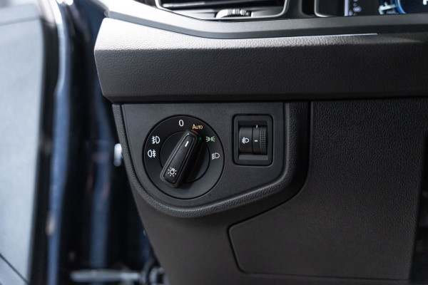 Volkswagen Taigo 1.5 TSI R-Line DSG PANO PDC Keyless