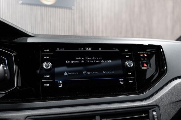 Volkswagen Taigo 1.5 TSI R-Line DSG PANO PDC Keyless