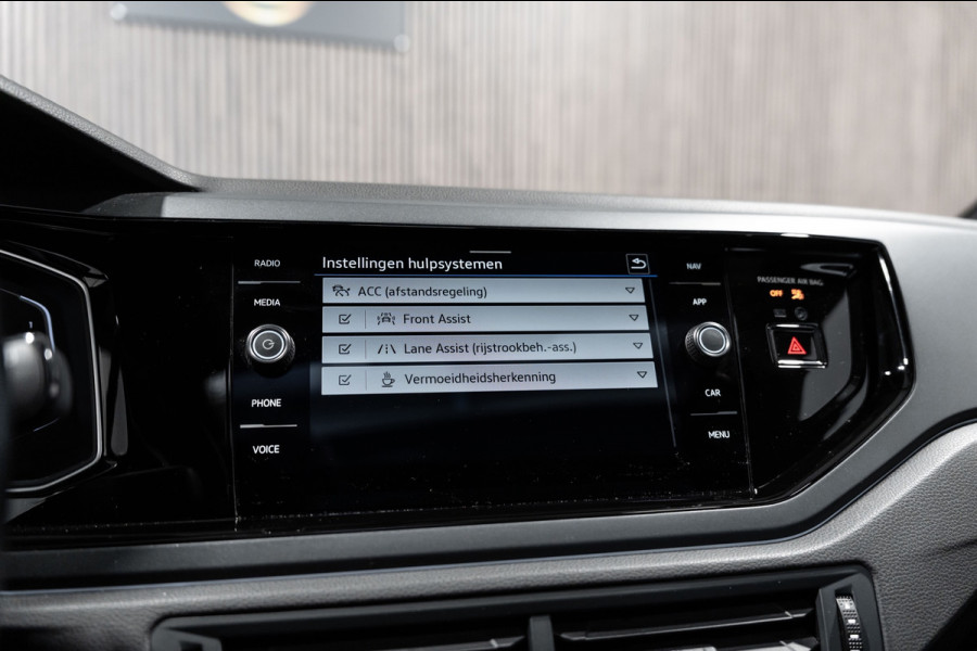 Volkswagen Taigo 1.5 TSI R-Line DSG PANO PDC Keyless