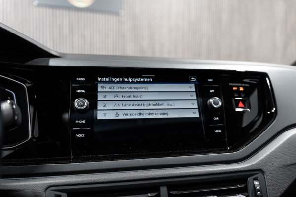 Volkswagen Taigo 1.5 TSI R-Line DSG PANO PDC Keyless