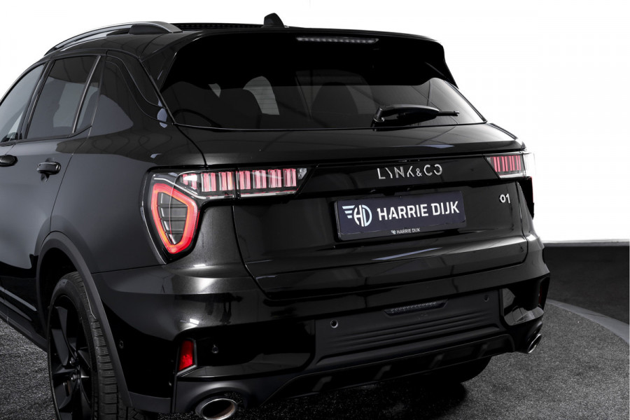 Lynk & Co 01 1.5 PHEV 261PK MY23 | Blackpakket | Donkere hemel | 360 Camera | 7.4 kWh Boordlader | S/K-panodak | Adapt. Cruise | Memory | Elek. klep | LM 20" | 1904