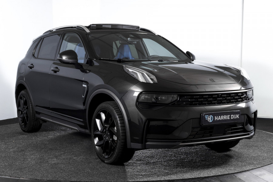 Lynk & Co 01 1.5 PHEV 261PK MY23 | Blackpakket | Donkere hemel | 360 Camera | 7.4 kWh Boordlader | S/K-panodak | Adapt. Cruise | Memory | Elek. klep | LM 20" | 1904