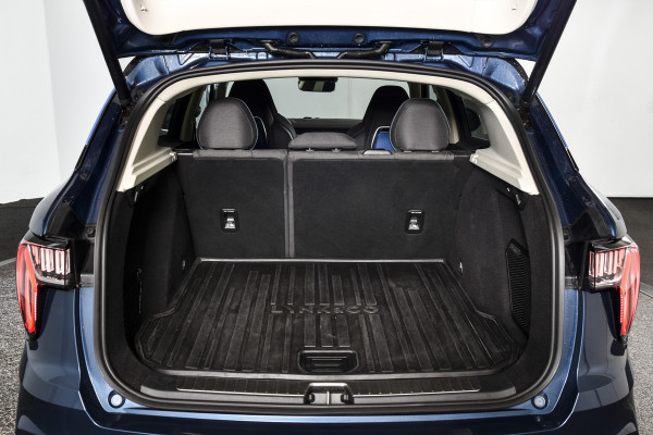 Lynk & Co 01 1.5 PHEV 261PK MY22 | Afn. Trekhaak | 360 Camera | S/K-panodak | Adapt. Cruise | Memory | Elek. klep | LM 20" | 3046