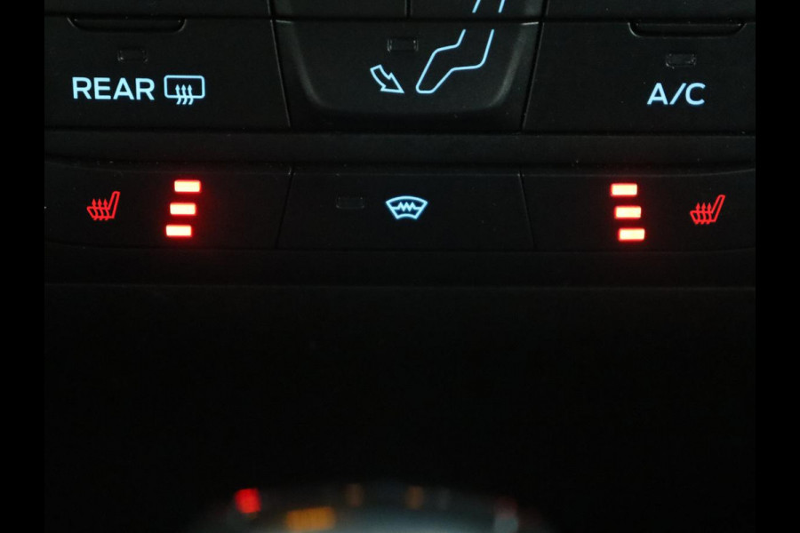 Ford Fiesta 1.0 EcoBoost Titanium ST-Line | Cruise control | Stoelverwarming | Park assist | Bluetooth | Carplay | Full LED |