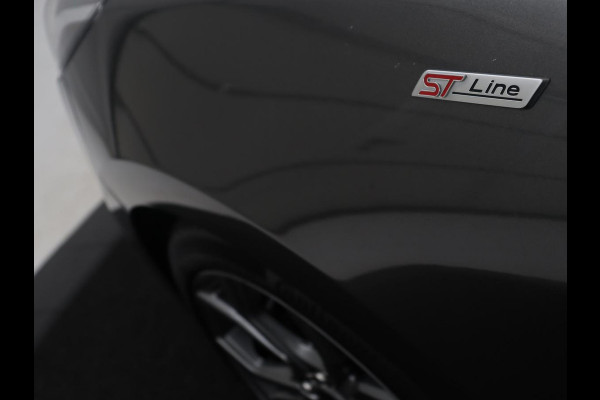 Ford Fiesta 1.0 EcoBoost Titanium ST-Line | Cruise control | Stoelverwarming | Park assist | Bluetooth | Carplay | Full LED |