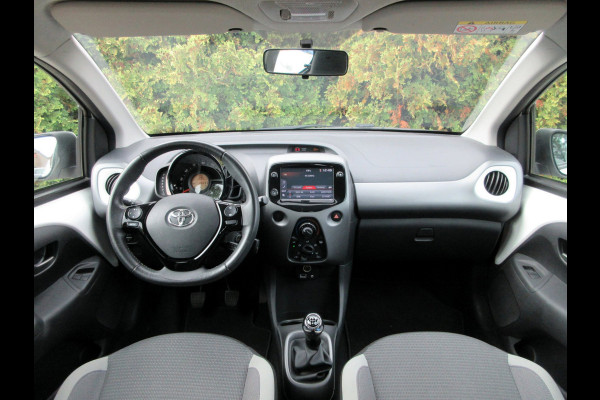Toyota Aygo 1.0 VVT-i x 5-drs * Camera * Carplay *