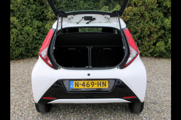 Toyota Aygo 1.0 VVT-i x 5-drs * Camera * Carplay *