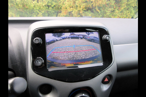 Toyota Aygo 1.0 VVT-i x 5-drs * Camera * Carplay *
