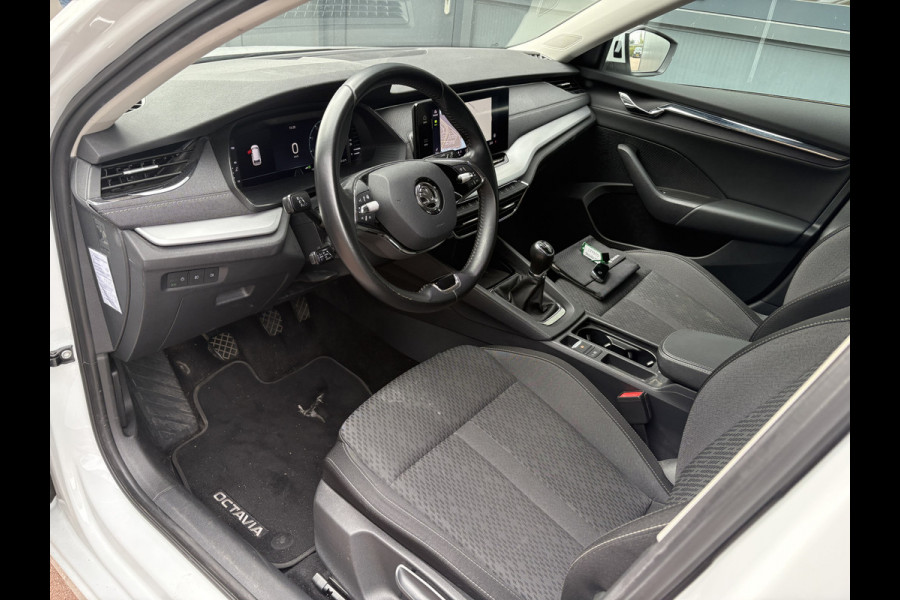 Škoda Octavia Combi 1.0 TSi Bns.Edition Plus KEYLESS/VIRTUAL/DODEHOEK/ADAPT.CRUISE/18INCH/TREKHAAK