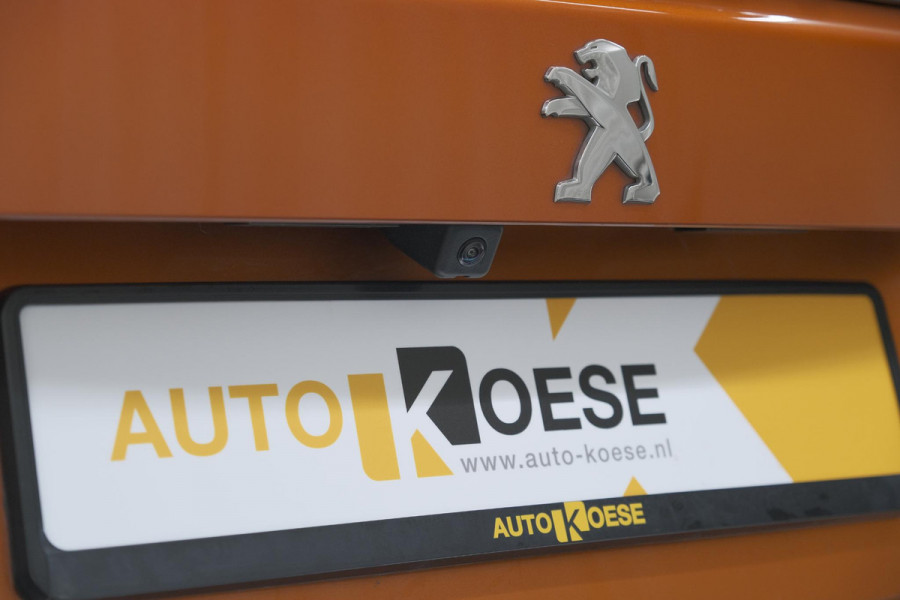 Peugeot 2008 PureTech 130 Allure Pack | Trekhaak | Adaptieve Cruise Control | Camera | Stoelverwarming