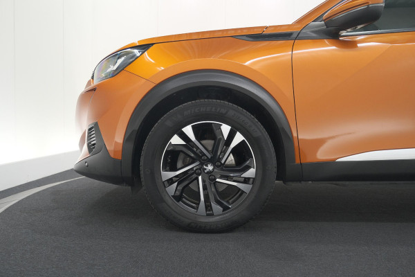 Peugeot 2008 PureTech 130 Allure Pack | Trekhaak | Adaptieve Cruise Control | Camera | Stoelverwarming