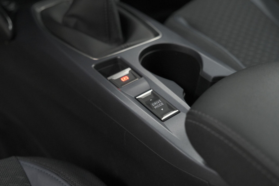 Peugeot 2008 PureTech 130 Allure Pack | Trekhaak | Adaptieve Cruise Control | Camera | Stoelverwarming