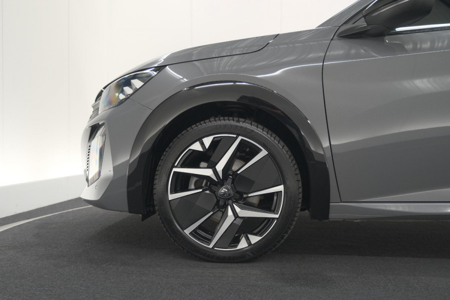 Peugeot 208 1.2 Hybrid 145 e-DCS6 GT | Alcantara Pakket | Camera | Apple Carplay | Stoelverwarming