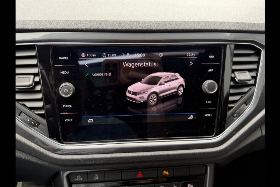 Volkswagen T-Roc 1.5 TSI SPORT Panorama Schuifdak Trekhaak Winter Camera etc