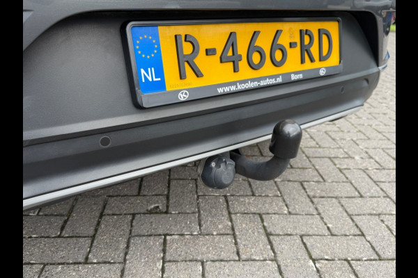 Volkswagen T-Roc 1.5 TSI SPORT Panorama Schuifdak Trekhaak Winter Camera etc