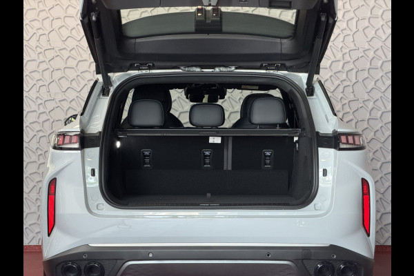 Omoda 9 OMODA 9 PREMIUM TECH GRAY AWD 145 KM ELEC MET BENZINE 1000KM 538 PK | 4WD 4X4