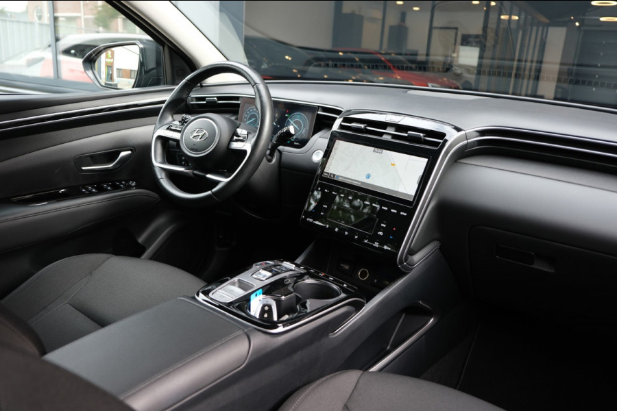 Hyundai Tucson 1.6 T-GDI PHEV 4WD *25dkm* AFN. Trekhaak | Navi | Camera *STOEL+STUURVERWARMING*