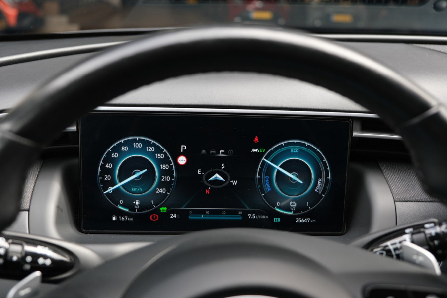 Hyundai Tucson 1.6 T-GDI PHEV 4WD *25dkm* AFN. Trekhaak | Navi | Camera *STOEL+STUURVERWARMING*