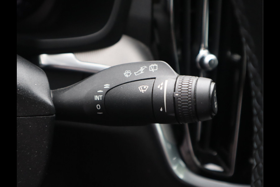 Volvo V60 2.0 B3 Plus Bright Navi / Carplay / Stoel-Stuurverw / Elek Trekhaak / Camera / Stoelmemory / BTW Auto