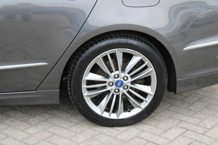 Ford Mondeo Wagon 2.0 IVCT HEV Vignale | 104.700 KM | Lederen interieur | Trekhaak | Adaptieve Cruise Control