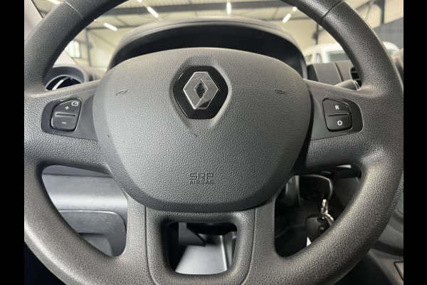 Renault Trafic 2.0 dCi 120pk L2 Comfort 3p Lease €287 p/m, Trekhaak, 2 Schuifdeuren, Airco, PDC, Cruise controle, Onderhoudshistorie aanwezig