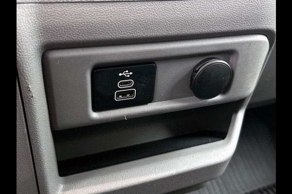 Ford Transit Custom 300 2.0 TDCI L2H1 Trend Nieuw Model Automaat Ford Transit Custom 300 2.0 TDCI L2H1 Trend NM Automaat Navigatie Parkeersensoren Camera