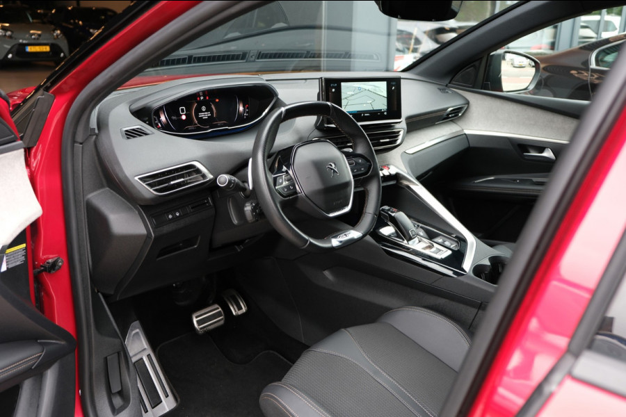 Peugeot 3008 1.2 PureTech GT *25.000km* 19" |BlackPack| Navi/Trekhaak/Apple Carplay