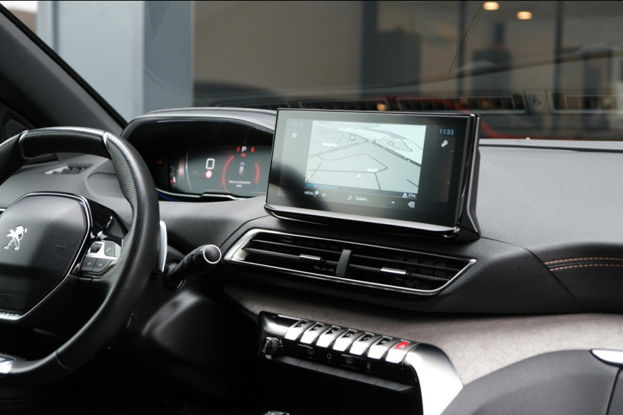 Peugeot 3008 1.2 PureTech GT *25.000km* 19" |BlackPack| Navi/Trekhaak/Apple Carplay