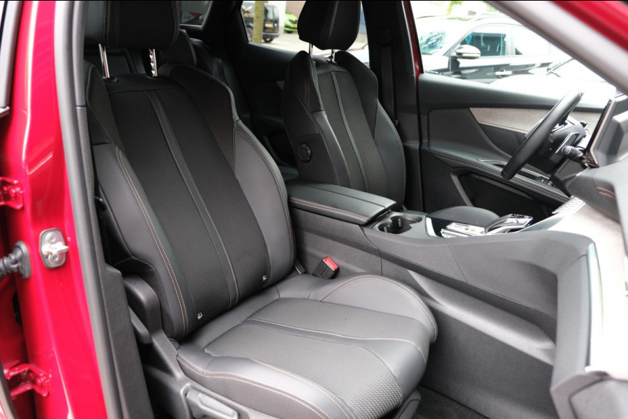 Peugeot 3008 1.2 PureTech GT *25.000km* 19" |BlackPack| Navi/Trekhaak/Apple Carplay